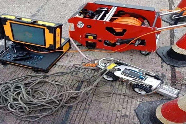 甘泉CCTV管道检测机器人