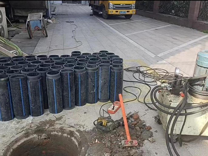 甘泉PE置换管厂家 DN315置换管 非开挖管短管置换